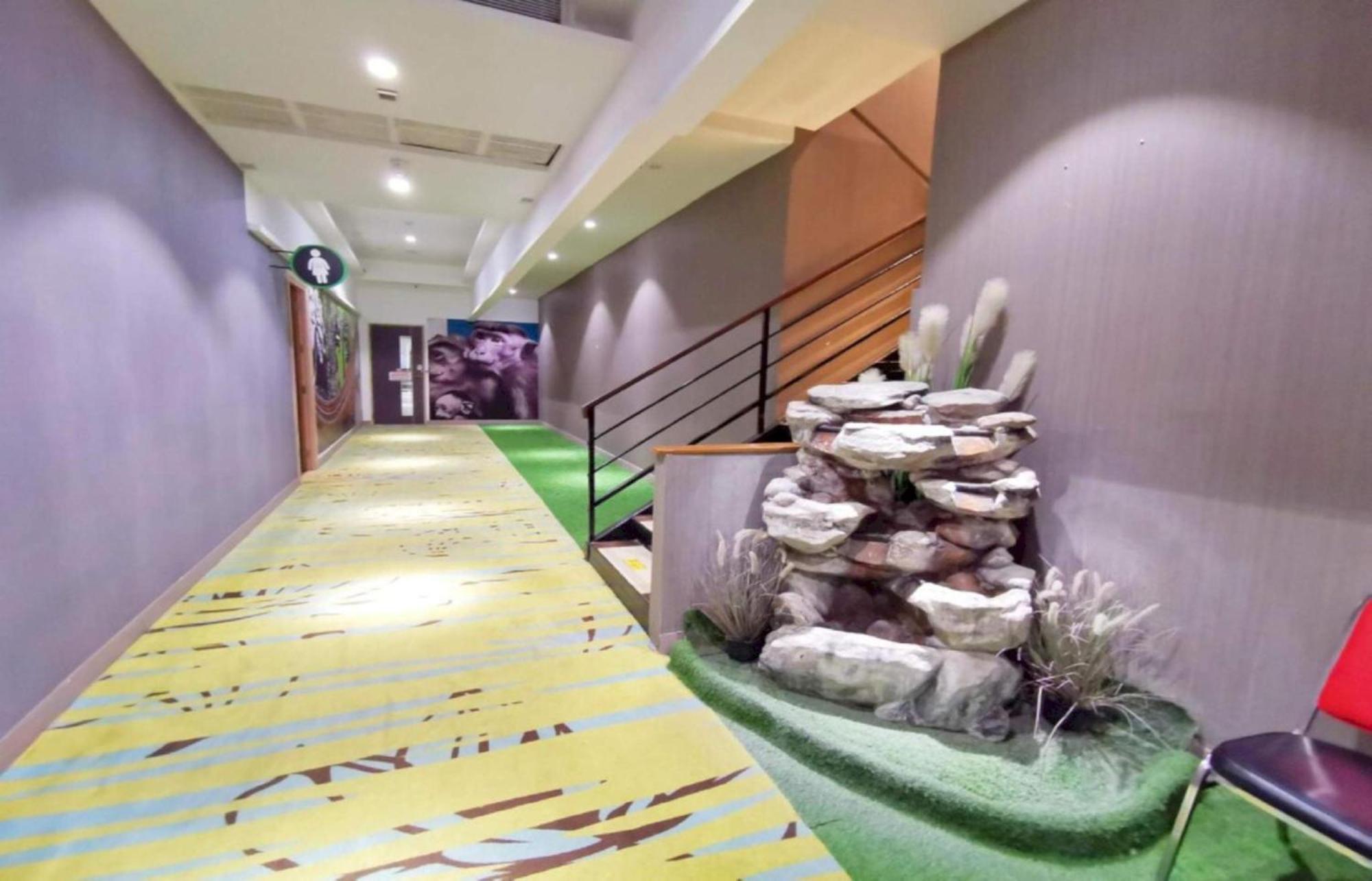 Capital O 75451 Podstel Hostel Bangkok Eksteriør billede