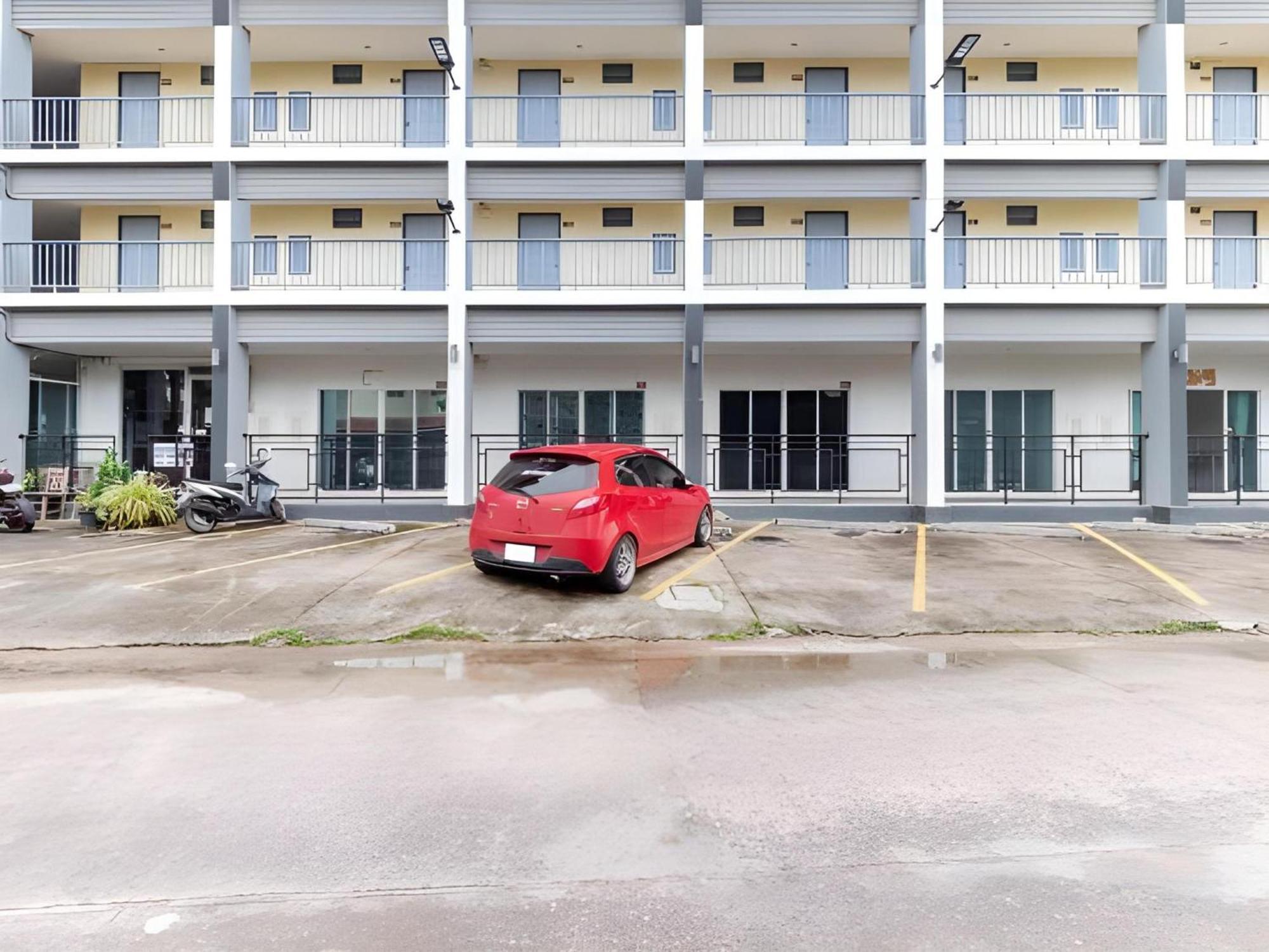 Capital O 75451 Podstel Hostel Bangkok Eksteriør billede